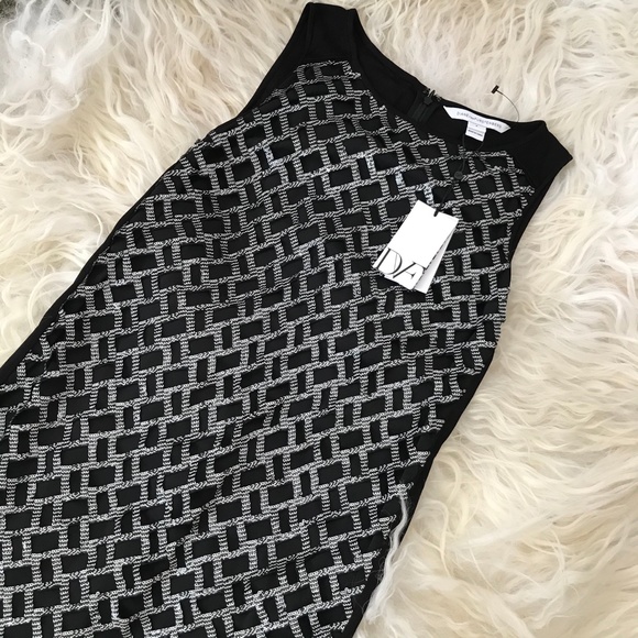 DIANE VON FURSTENBERG Printed Mini Dress - Picture 2 of 7